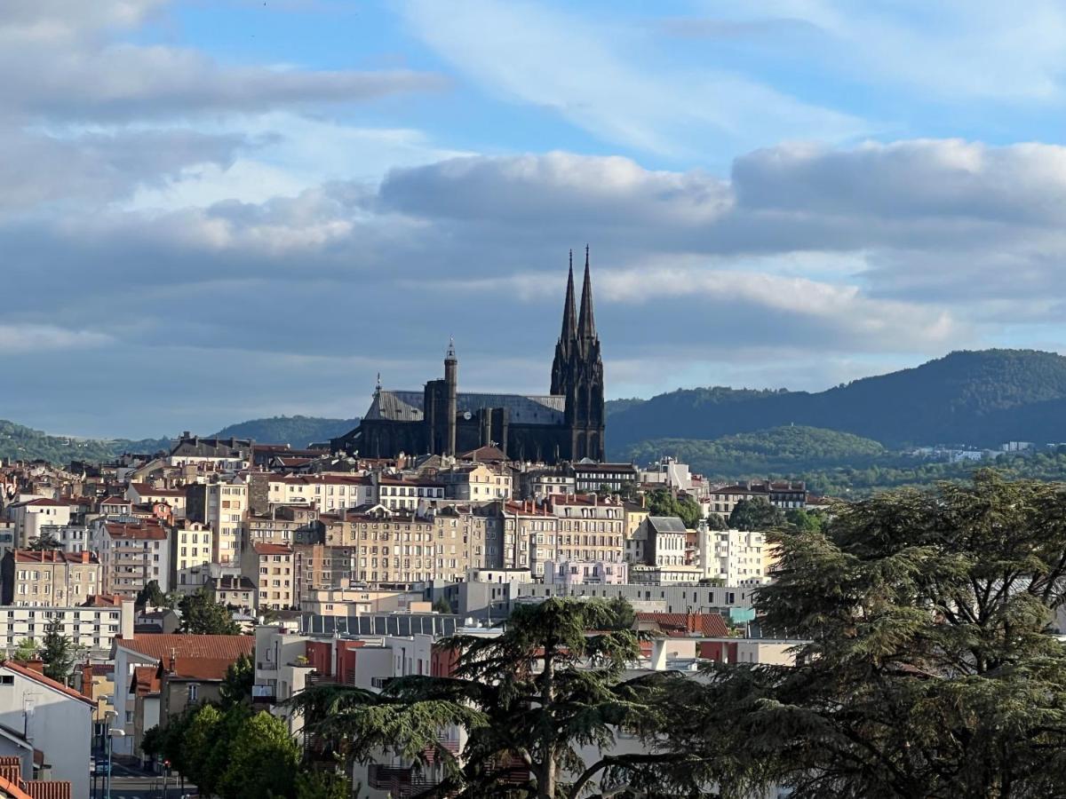 Un Havre De Paix En Plein Coeur De Ville Pres Chu Clermont-Ferrand Exterior photo